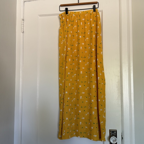 Collective Concepts Button Front Yellow Floral Maxi Skirt Size L - Picture 5 of 12